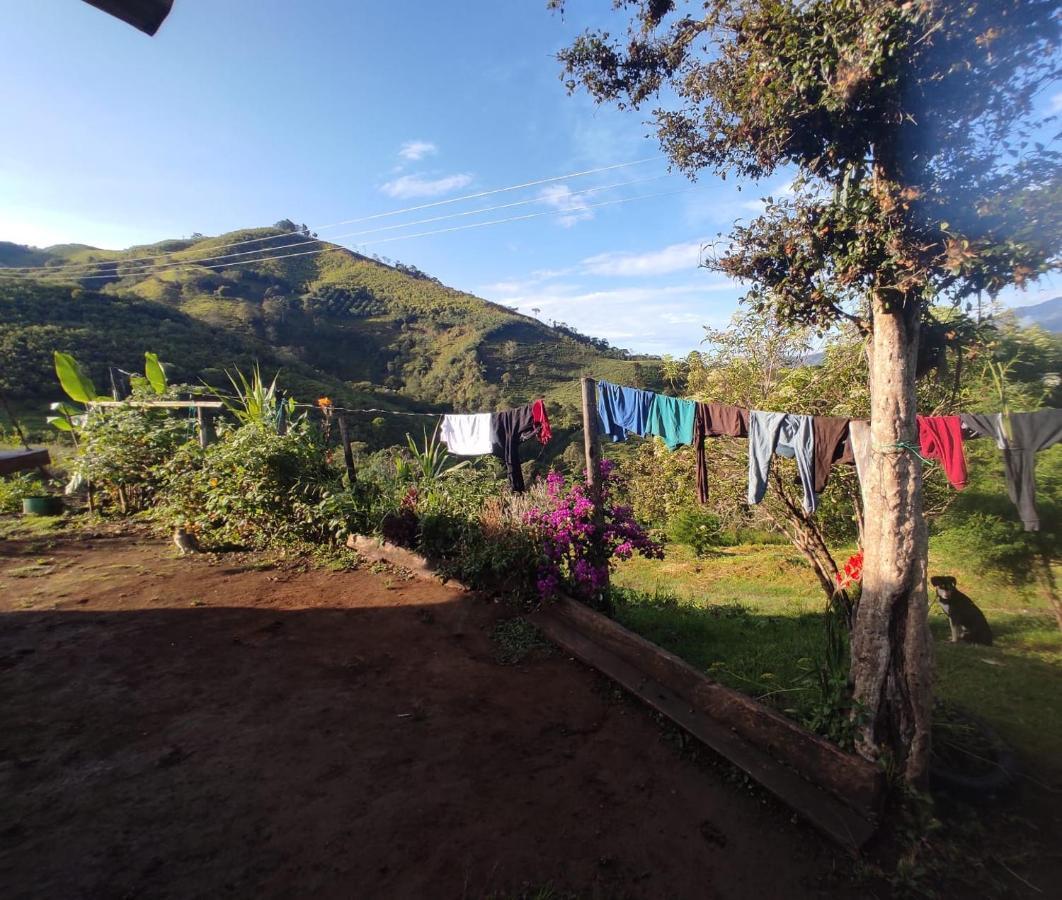 Patricia And Ned'S Cloud Forest Farm Cotacachi Luaran gambar